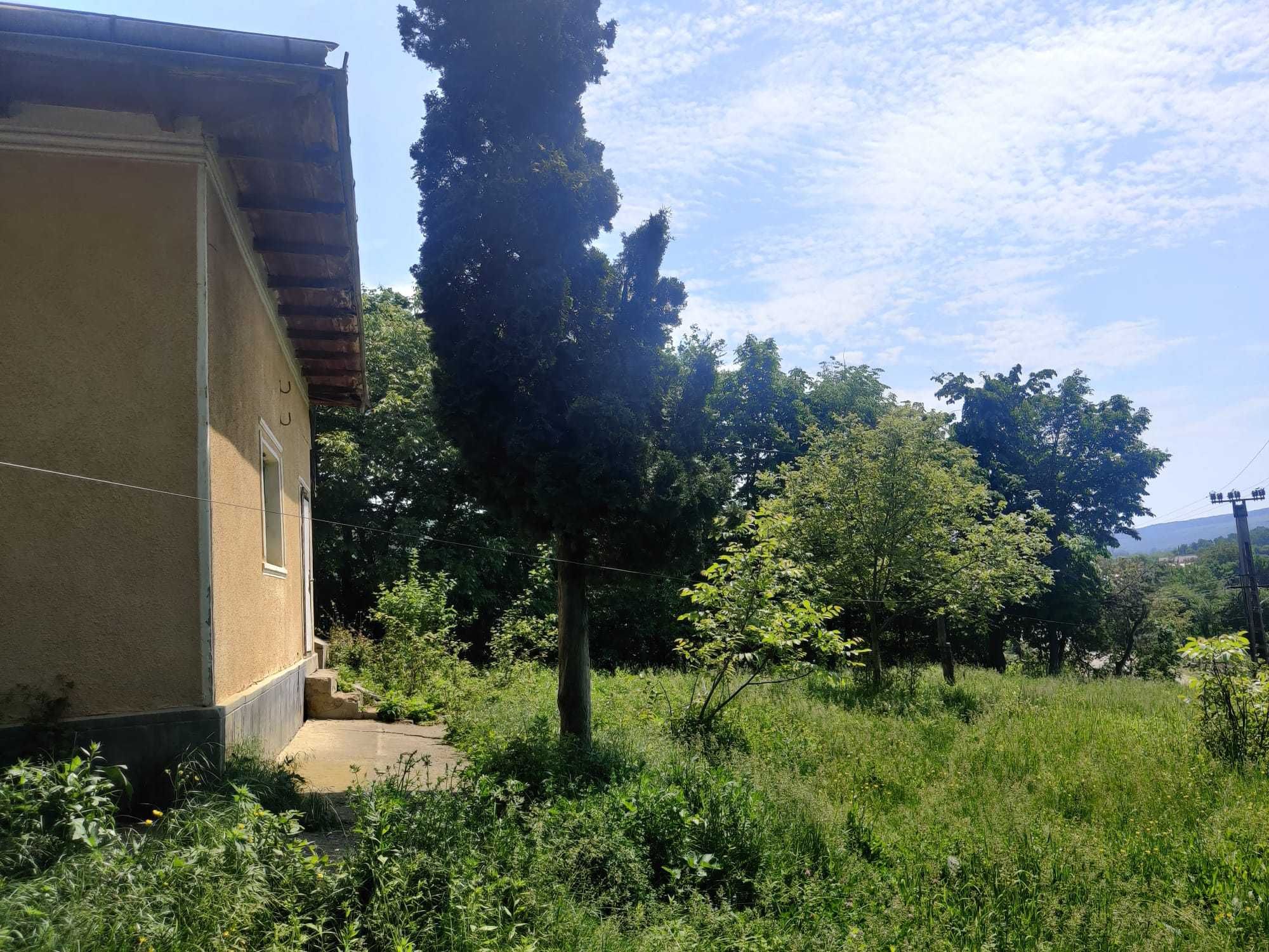 Vând proprietate in sat de vacanta, Parcovaci-ideal pentru investitii