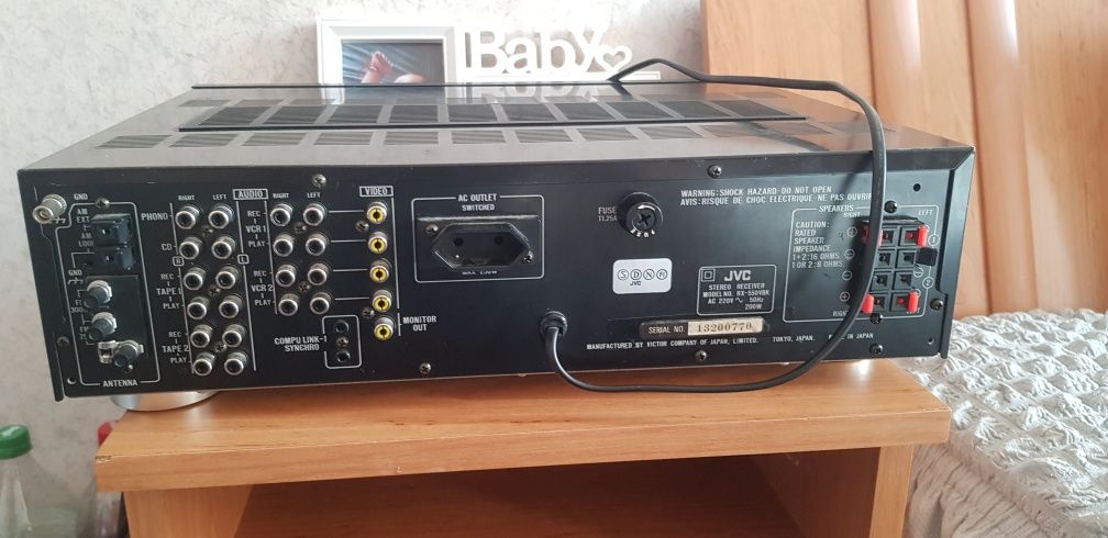 Продавам осилвател Jvc и колонки LG