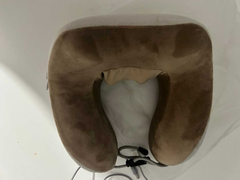 Массажный подушка удобный для шея