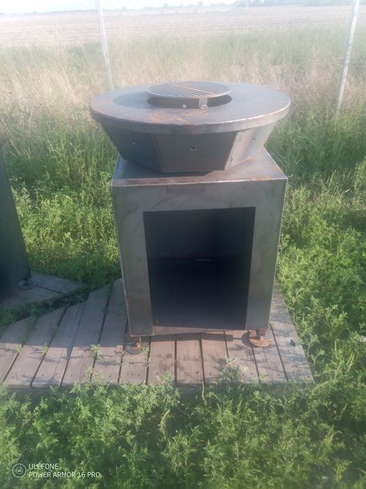 Grill ,barbeque, gratar