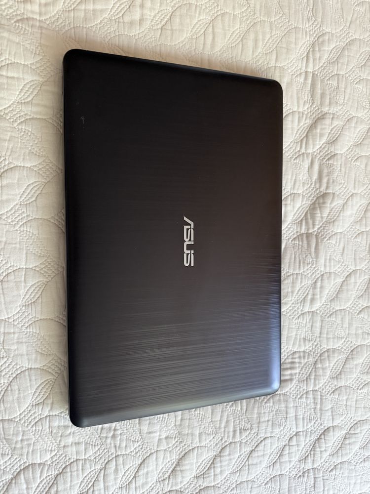 ASUS X541N в отлично състояние