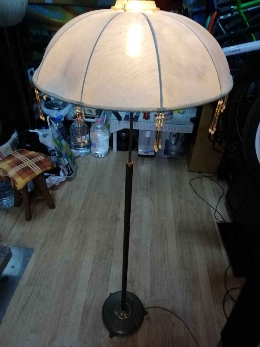 Продавам 2 масивни ретро лампи от Дания