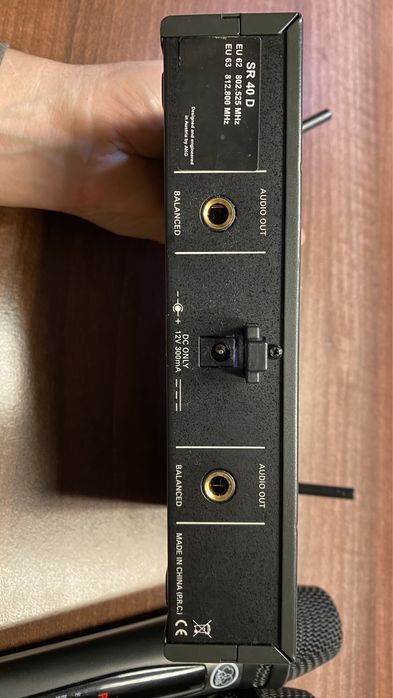 Receiver cu doua microfoane AKG (defect)