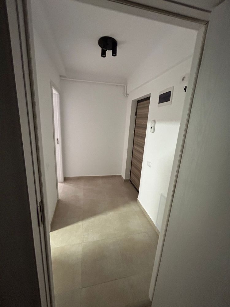 Inchiriez garsoniera moderna Bragadiru