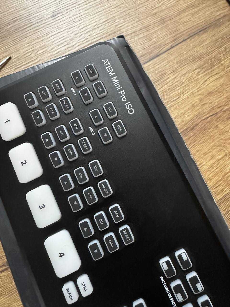 Blackmagic Design  ATEM
Mini Pro ISO