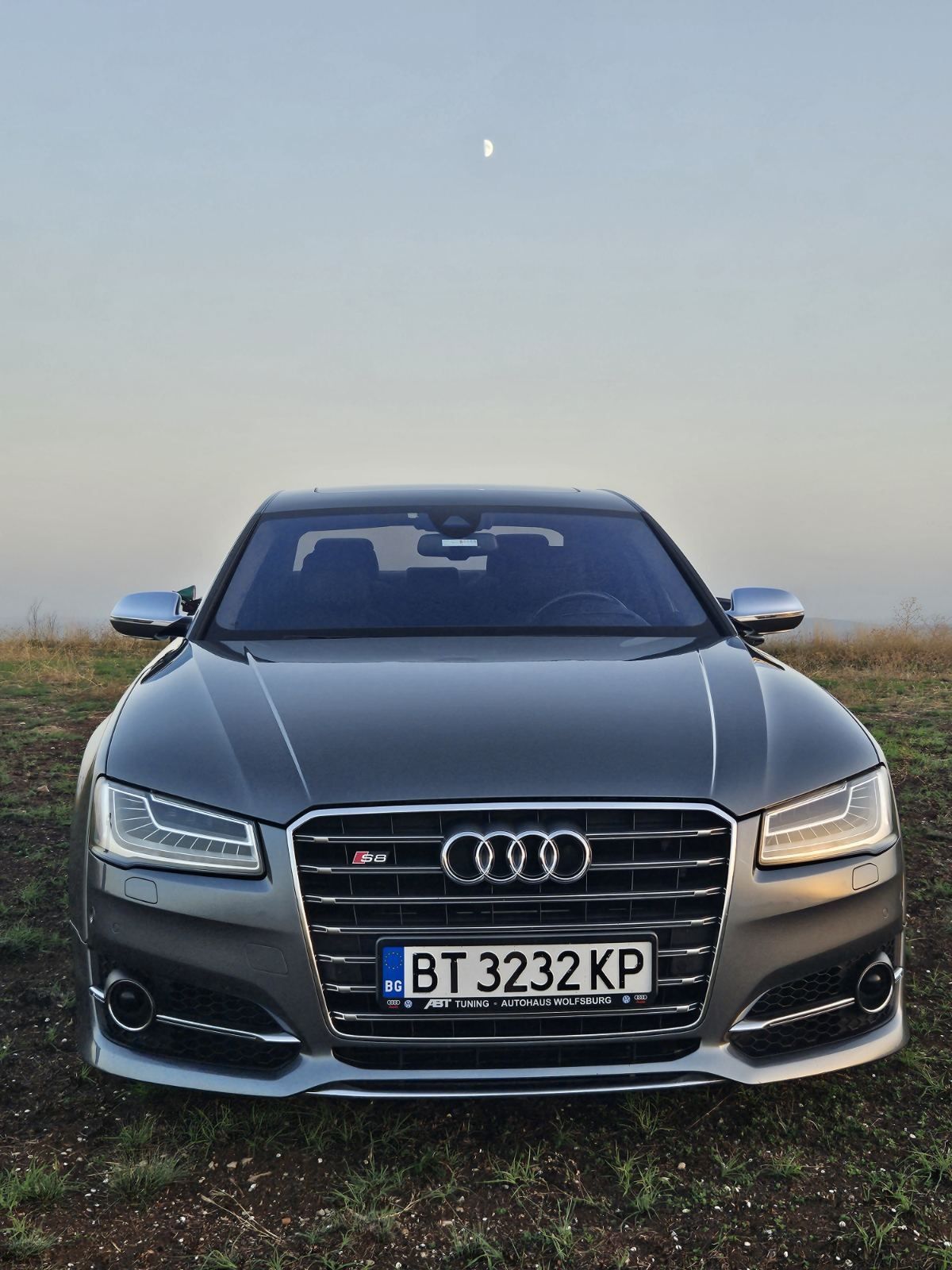 Audi S8  2014  700 конски сили