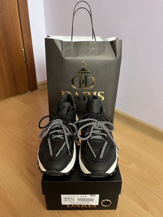 Сникърси от естествена кожа DARIS