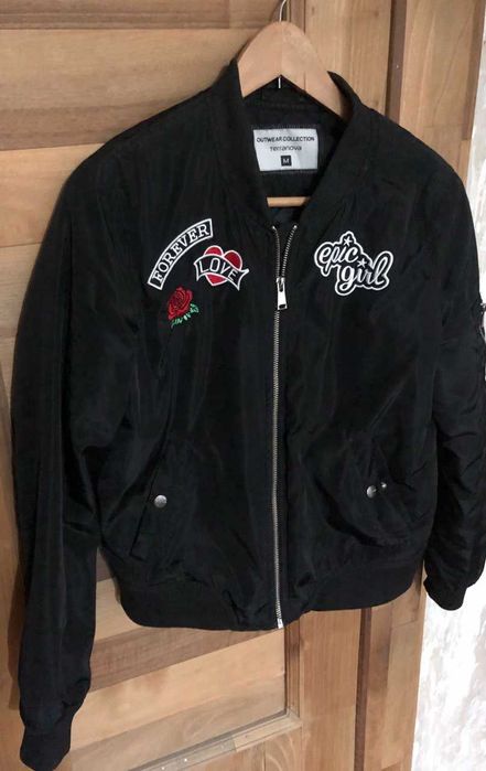 Крутая курточка для дерзкой тебя 42-44 размера