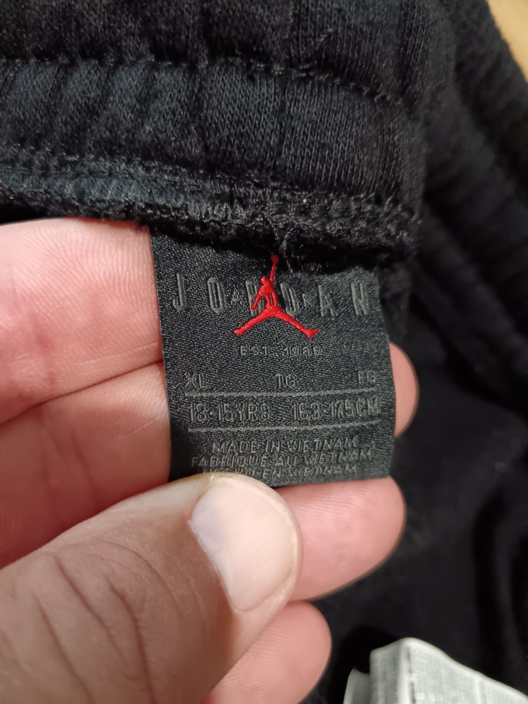 Nike Air Jordan.
