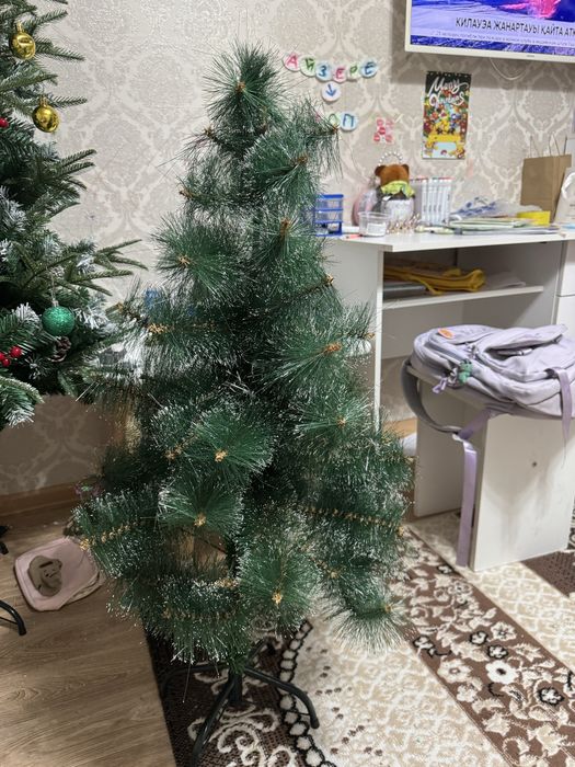 Продам елку доставка есть