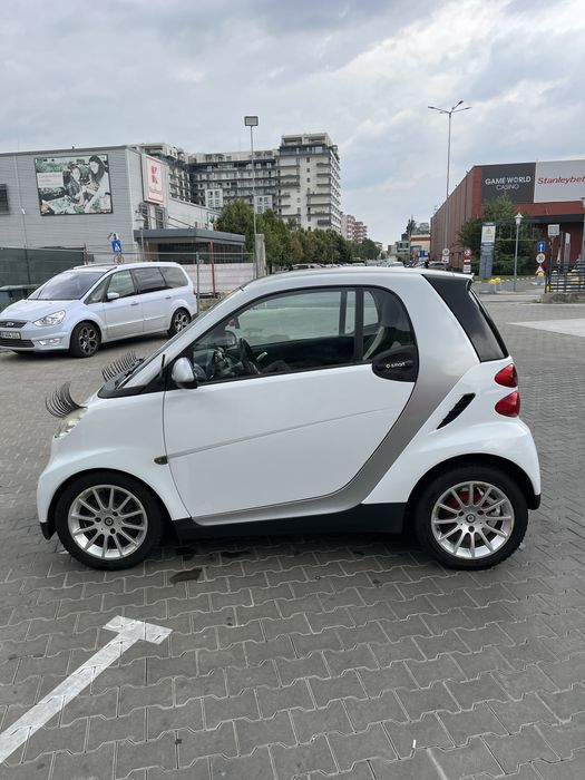 De vanzare SMARTtower an 2007 80000 km pret 3000€