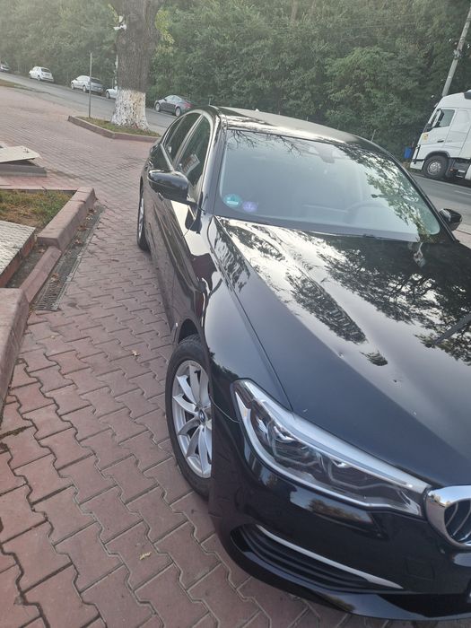 Bmw 520i Luxuri Line 184 cp