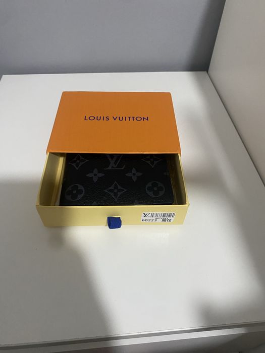 Louis Vuitton портфейл
