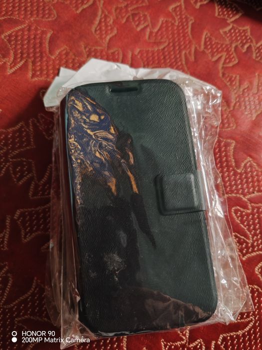 Vând lot 10 huse , urgent