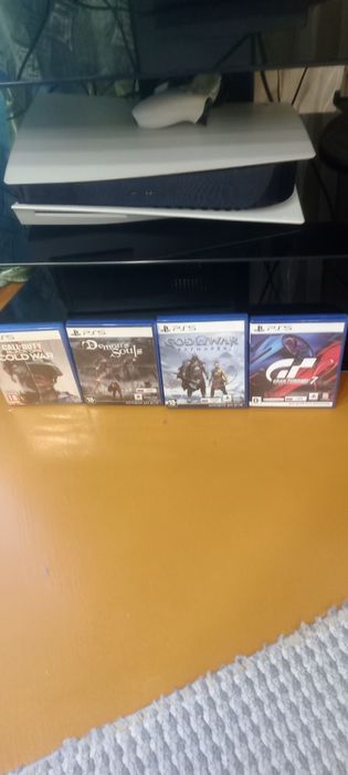 Продам PS 5 с играми