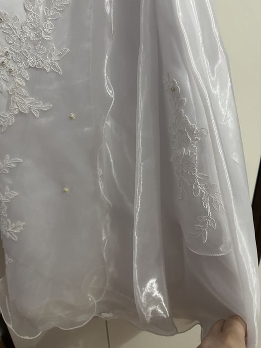 Rochita de mireasa pentru fetite