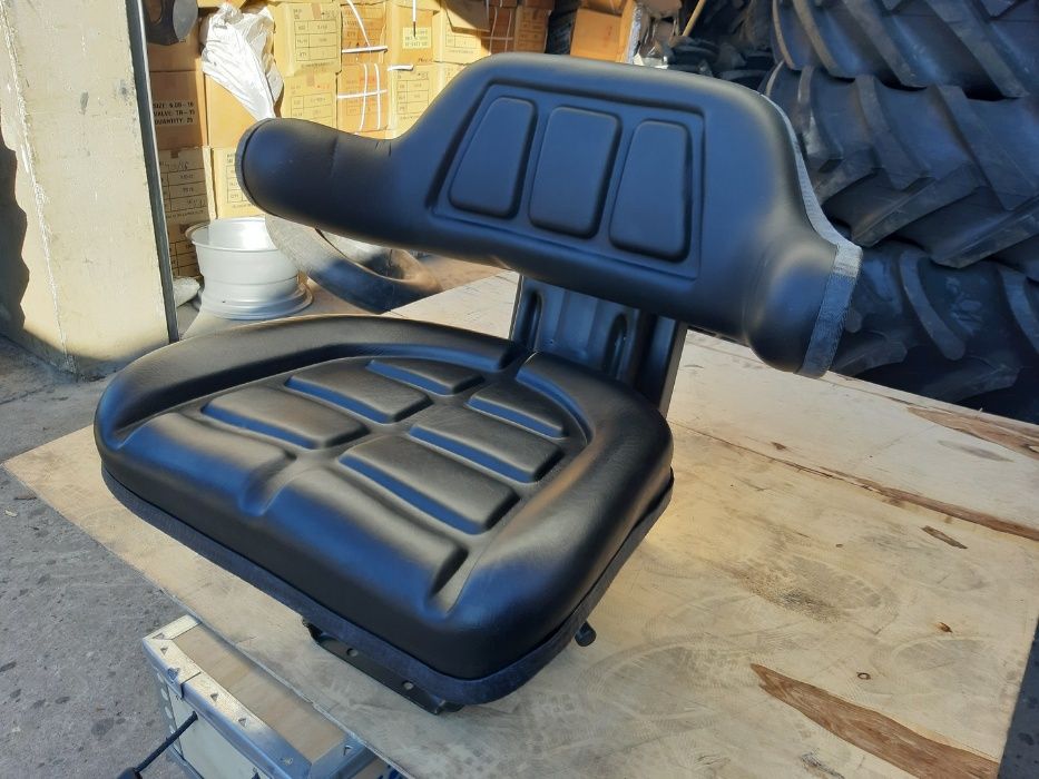 Scaun de tractor agricol sau orice utilaj cu prindere universala