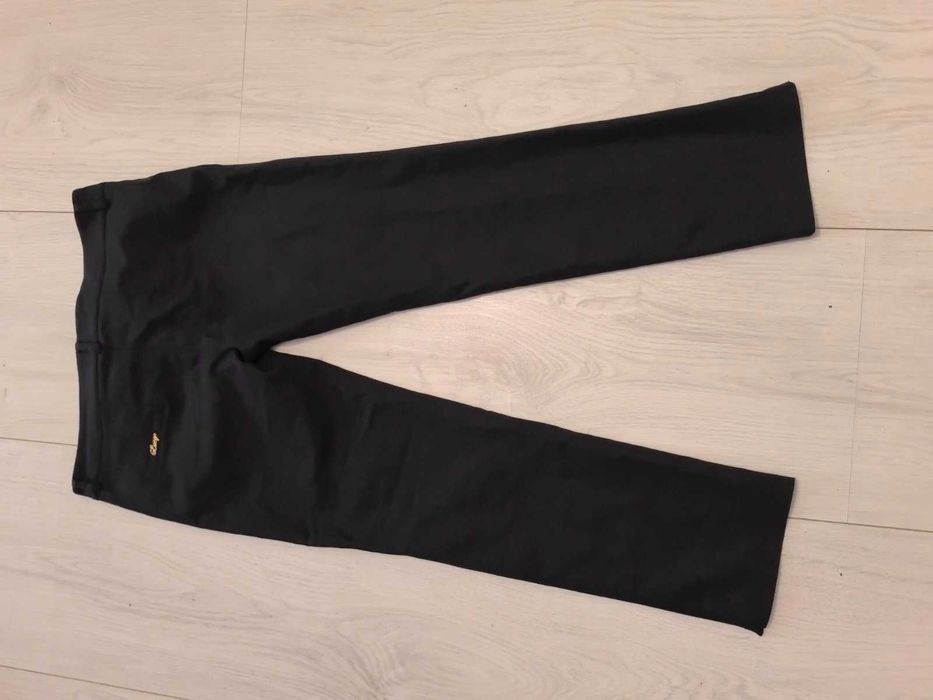 стилен черен и червен панталон Lucy XL нов