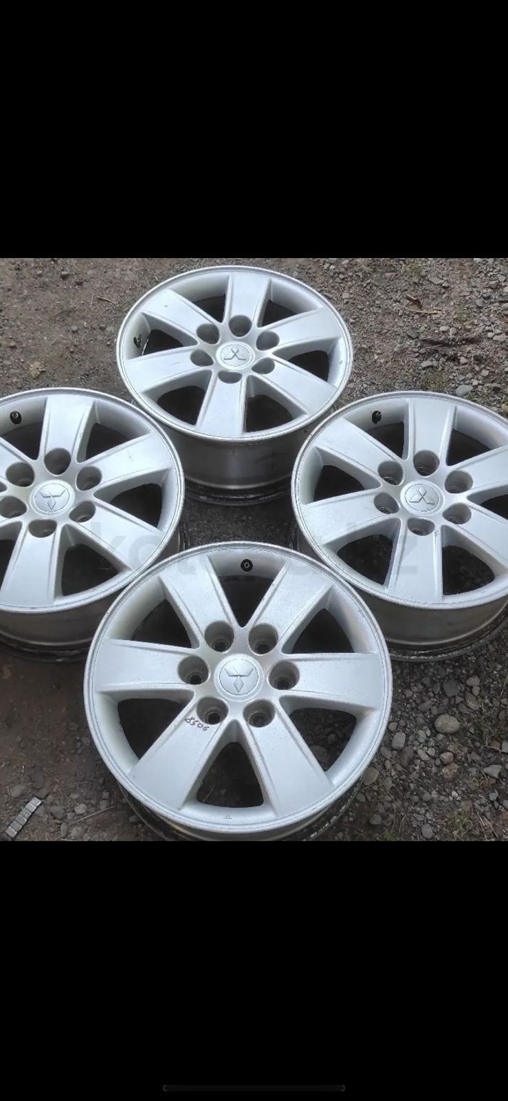 Продам диски Pajero 4