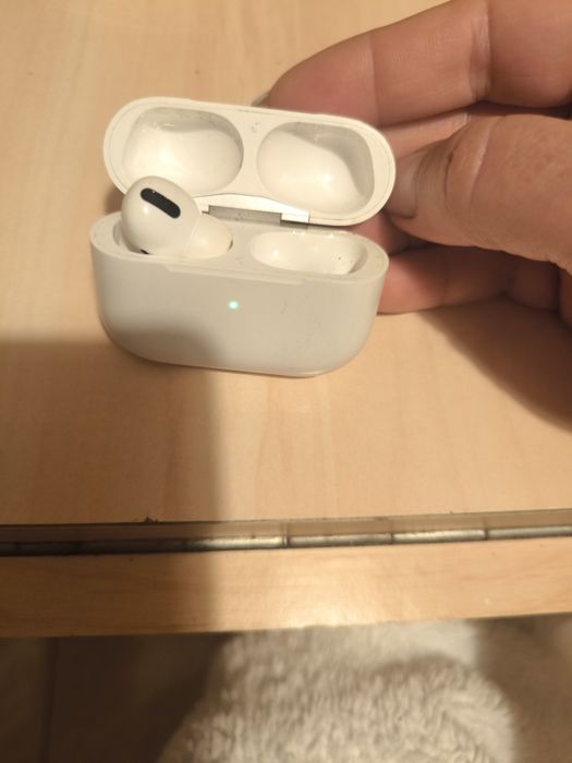 Okazie!!!Căști Apple  generația 1