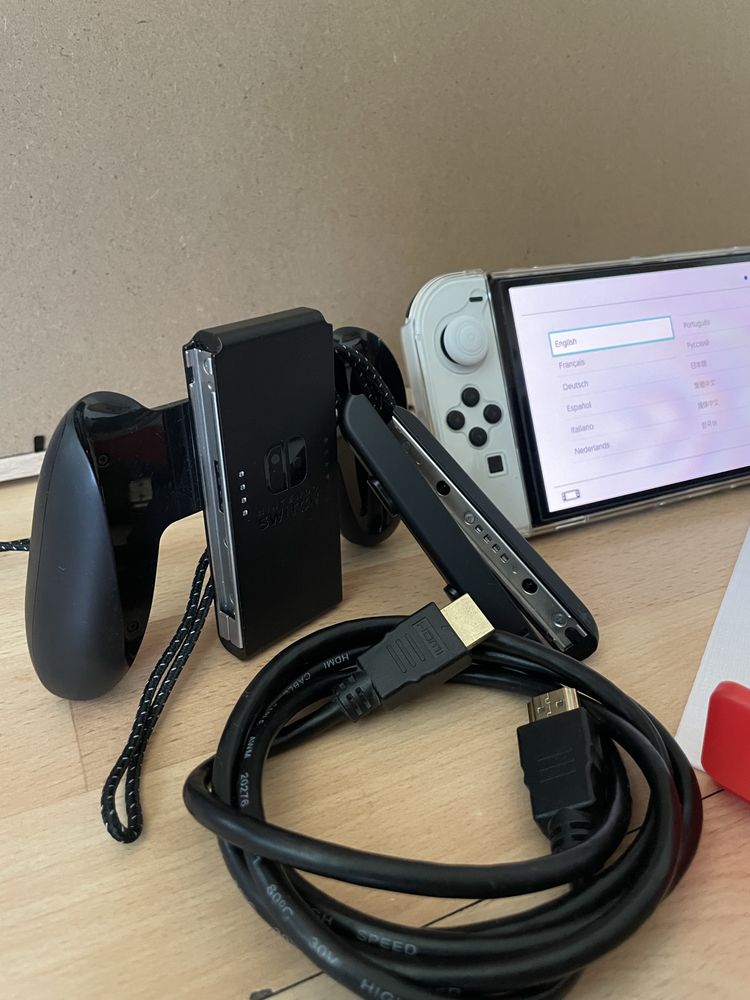 Nintendo Switch OLED 64GB запазено състояние