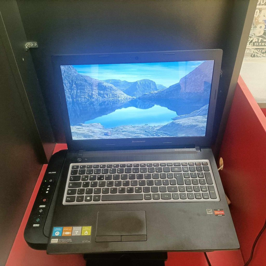 Лаптоп LENOVO ...