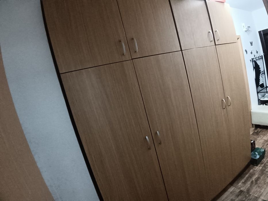 Гардероб с 4 врати и надстройка