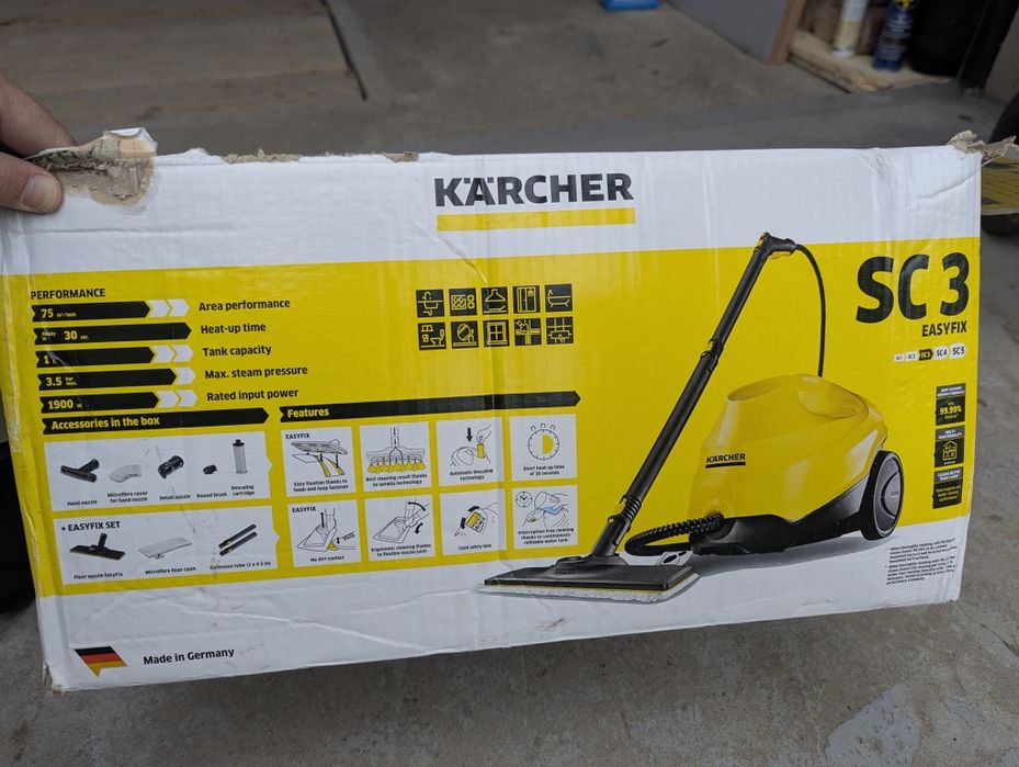 Aparat de curatat cu aburi Karcher SC3