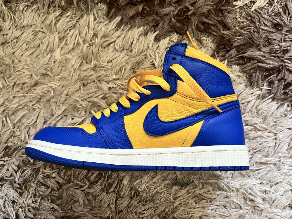 Jordan 1 High OG “Reverse Laney” WMN’S