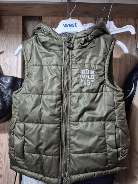 Продам жилетку детскую!