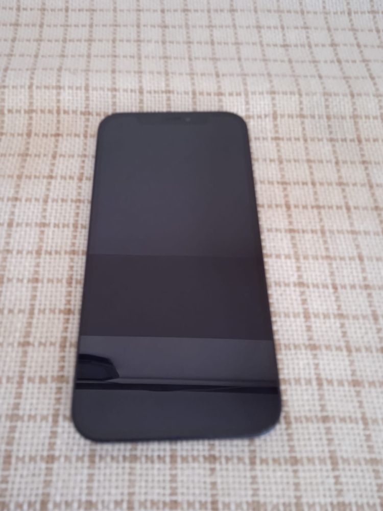 Ofer diferența de bani cu iPhone 14 Pro Max iPhone 12 /64 GB,BLACK