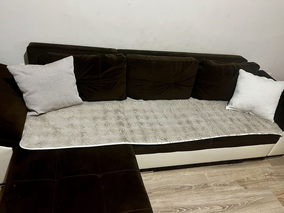 Ъглов диван/ ляв ъгъл  разтегателен