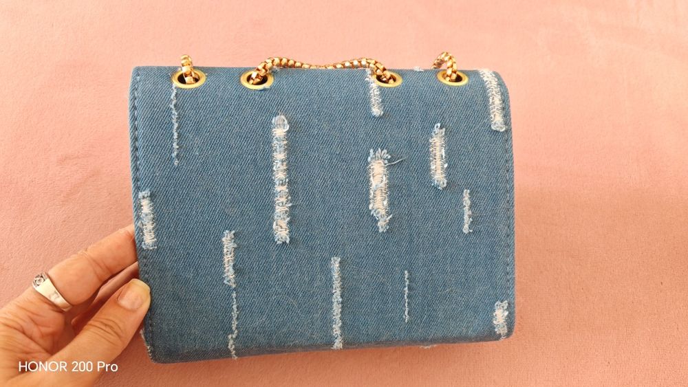 Дънкова чанта с дълга дръжка