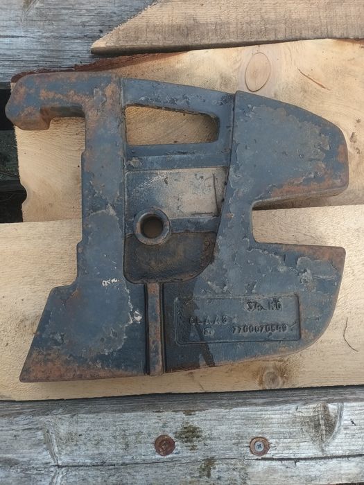 Vand 8 contragreutati