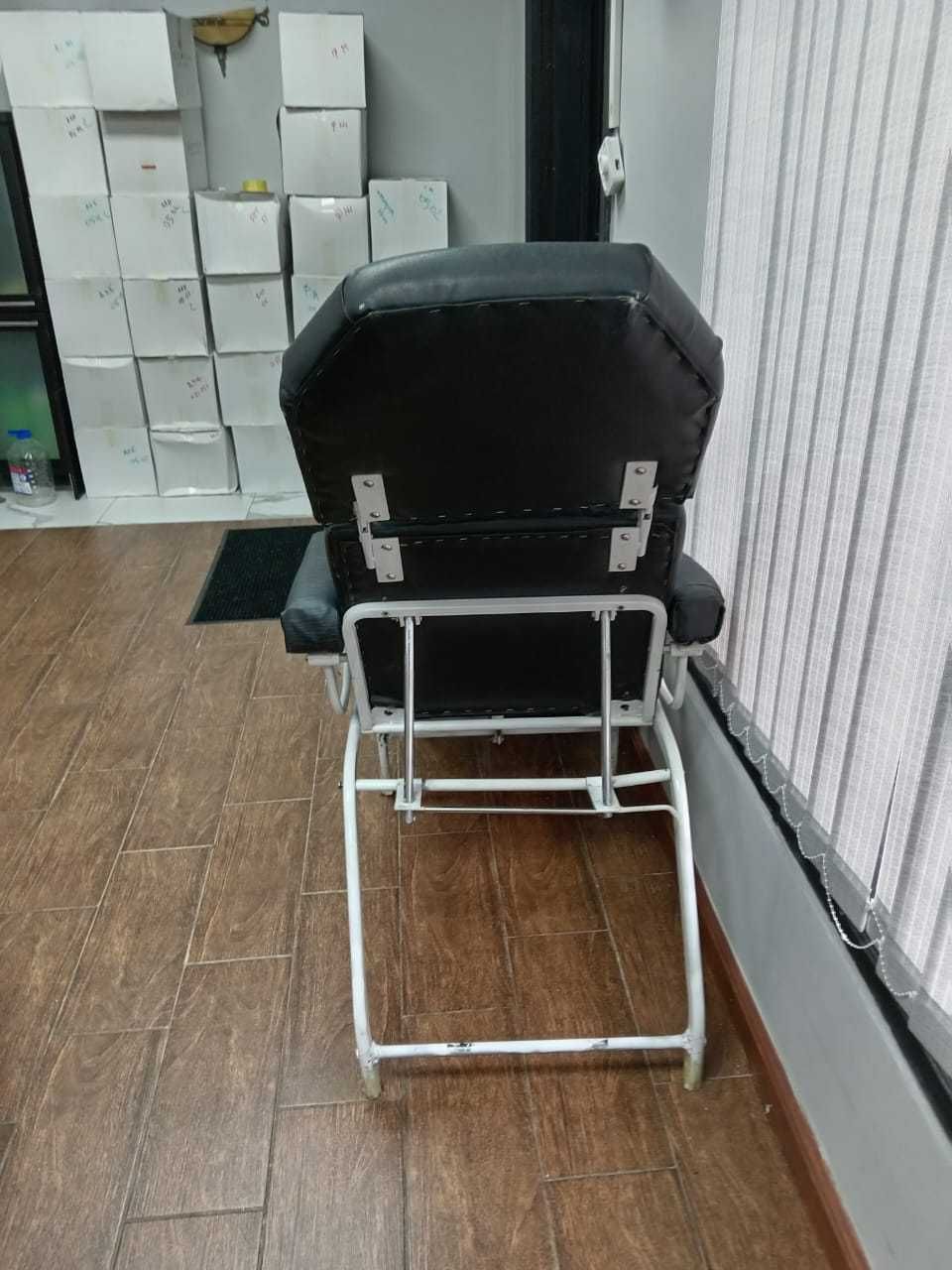 Продам Педикюрное кресло БУ