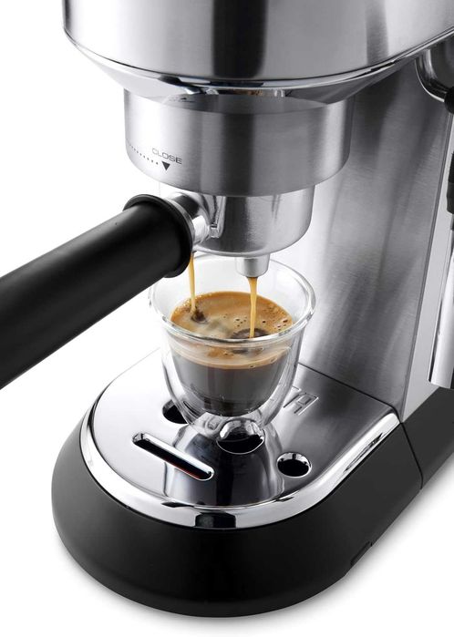 Кафемашина DeLonghi EC685.M DEDICA с една цедка