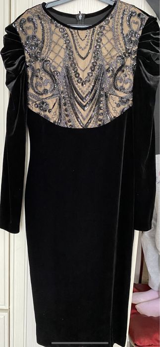 Продам черное велюровое платье