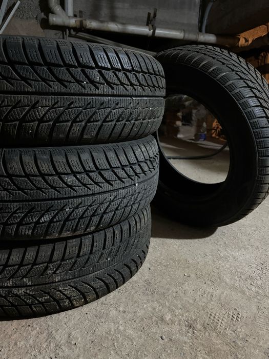 Продам шины для машины