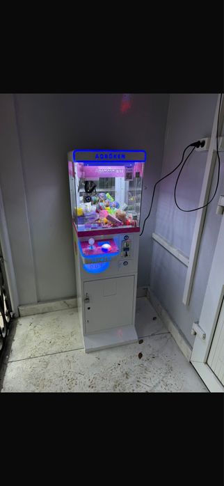 Продам вендинговый аппарат с игрушками