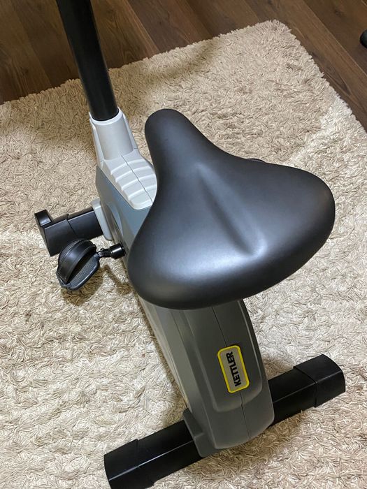 Bicicleta fitness Kettler AXOS Avior M