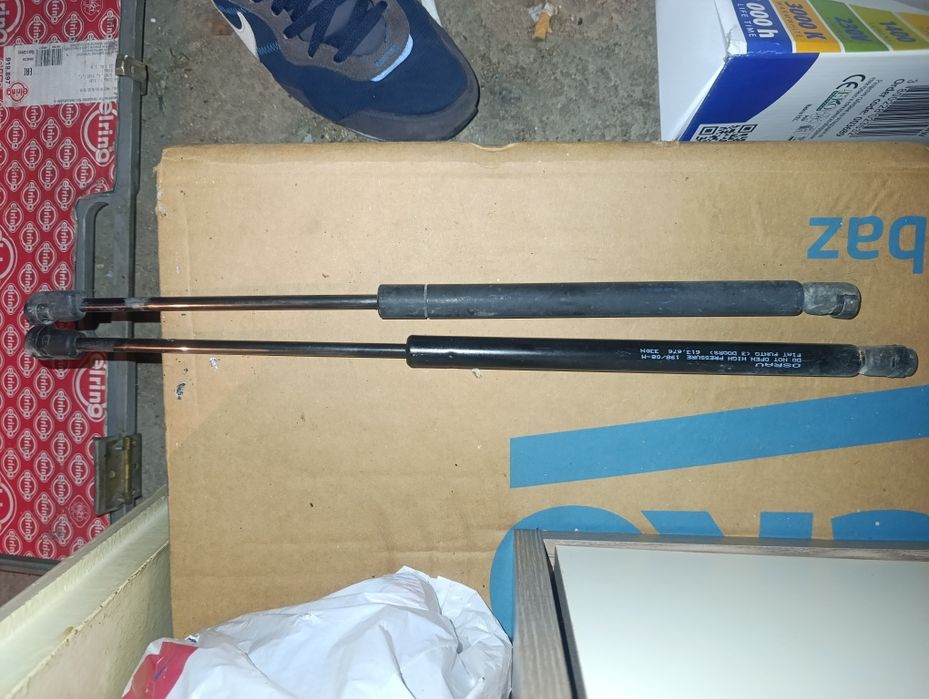 Амортисьори за багажник Фиат Пунто Fiat Punto