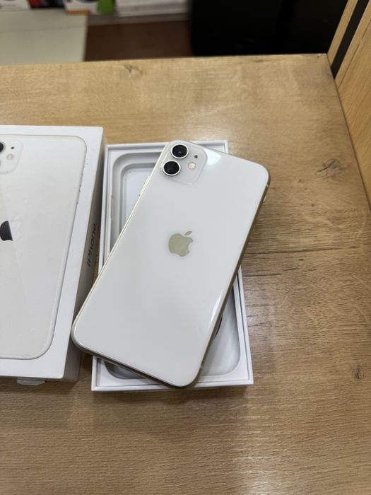Айфон Iphone 11 128gb акб76% без ремонт