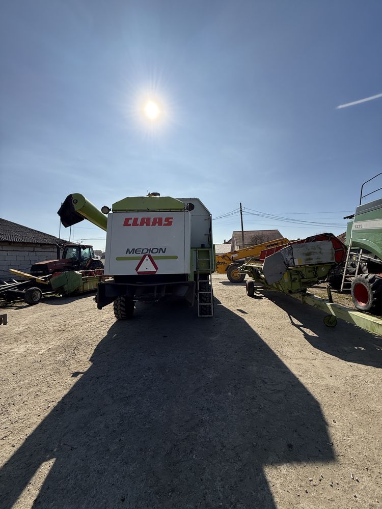 Vand combina agricola claas medion 310 in stare buna