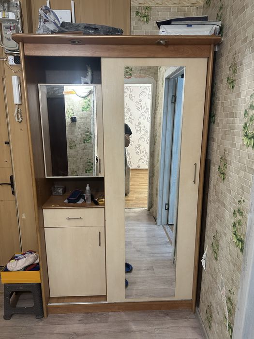 Продам срочно прихожую!!!