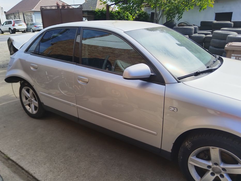 Usa/usi stanga/dreapta Audi A4 B6 sedan an 2001-2005