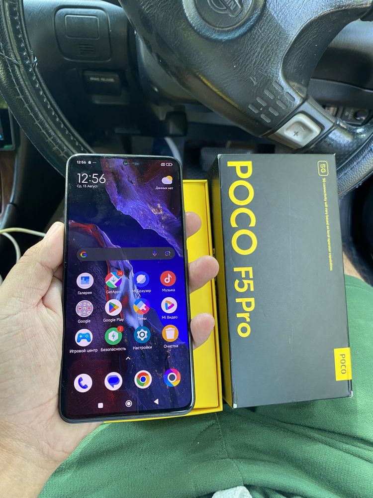 Poco.  F5. Pro.   12/512