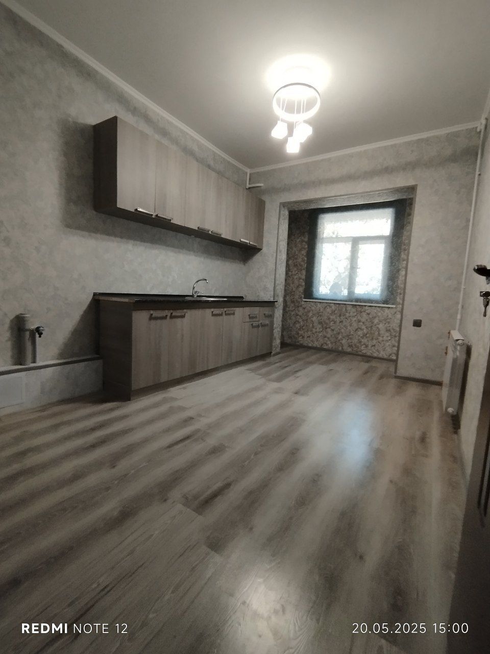 Продается Квартира Паркентский рынок своя 2/1/9 Отдельный вход