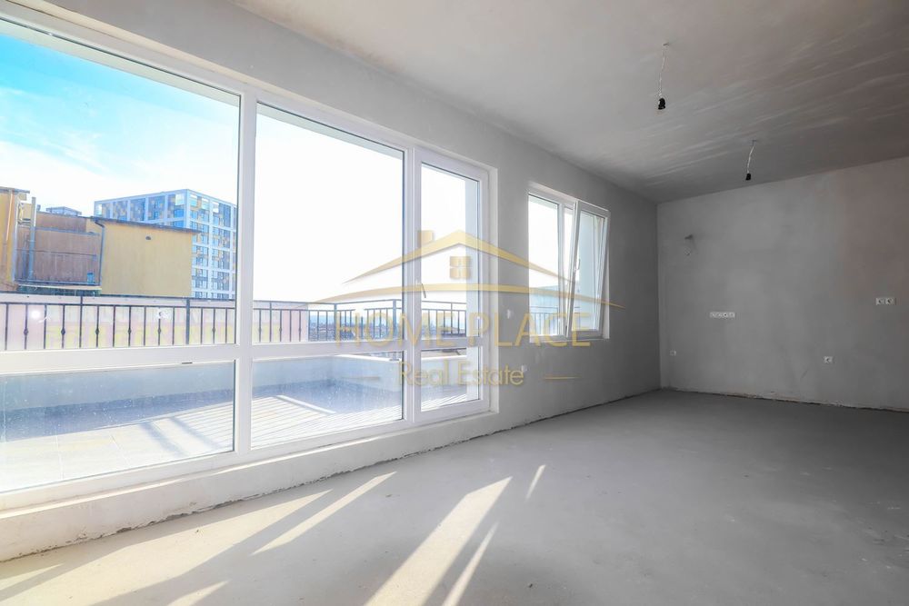 Продава се Многостаен апартамент в Варна, Цветен квартал - 131 кв.м за 1504 €/кв.м - Снимка #1