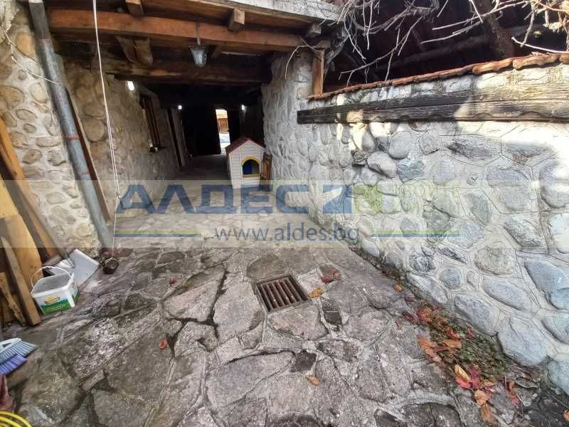 Дава се под наем Къща в Банско - 202 кв.м за 765 € - Снимка #1