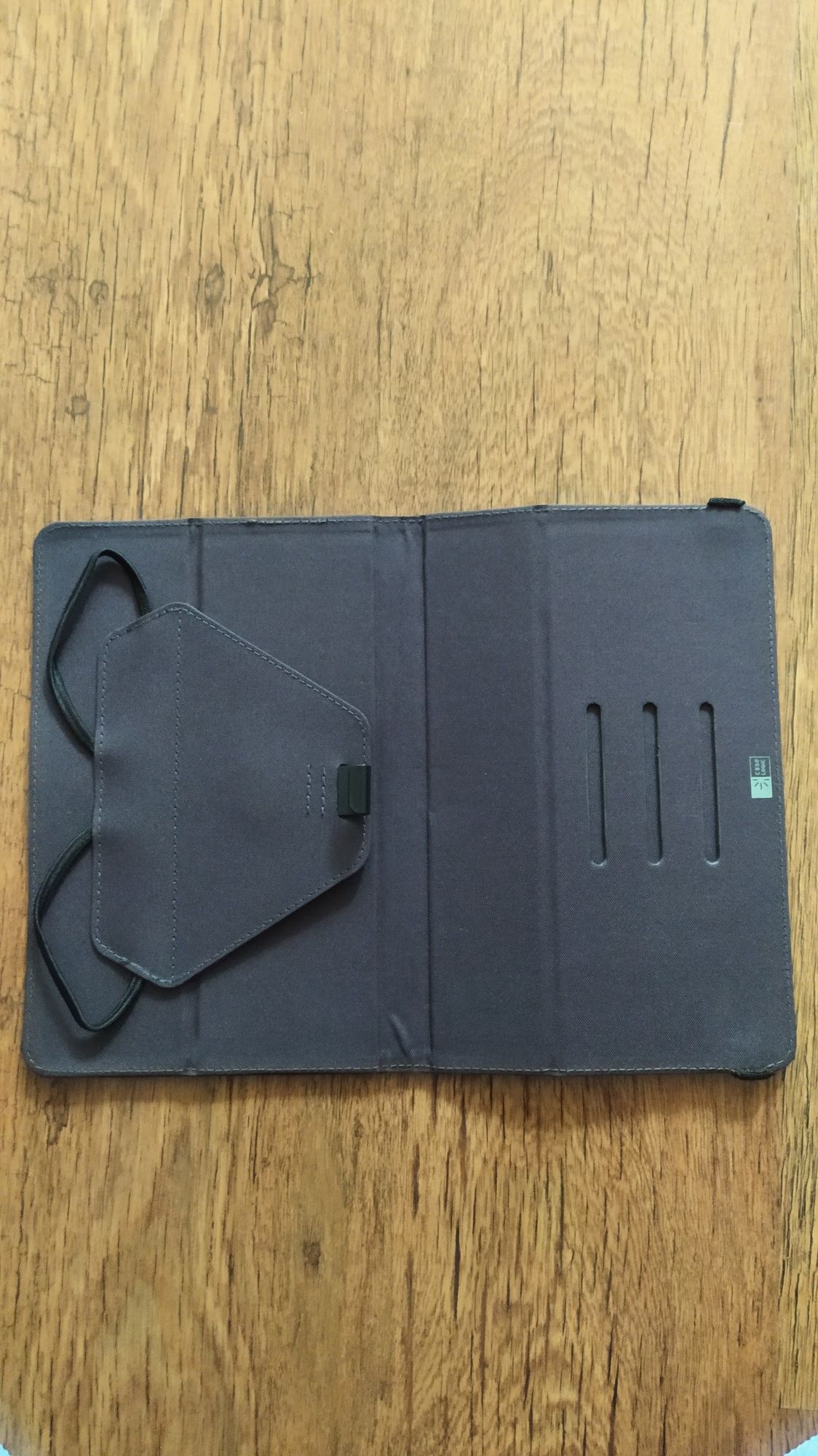 Husa tableta Logic case 10 inch ,diagonala 24 cm